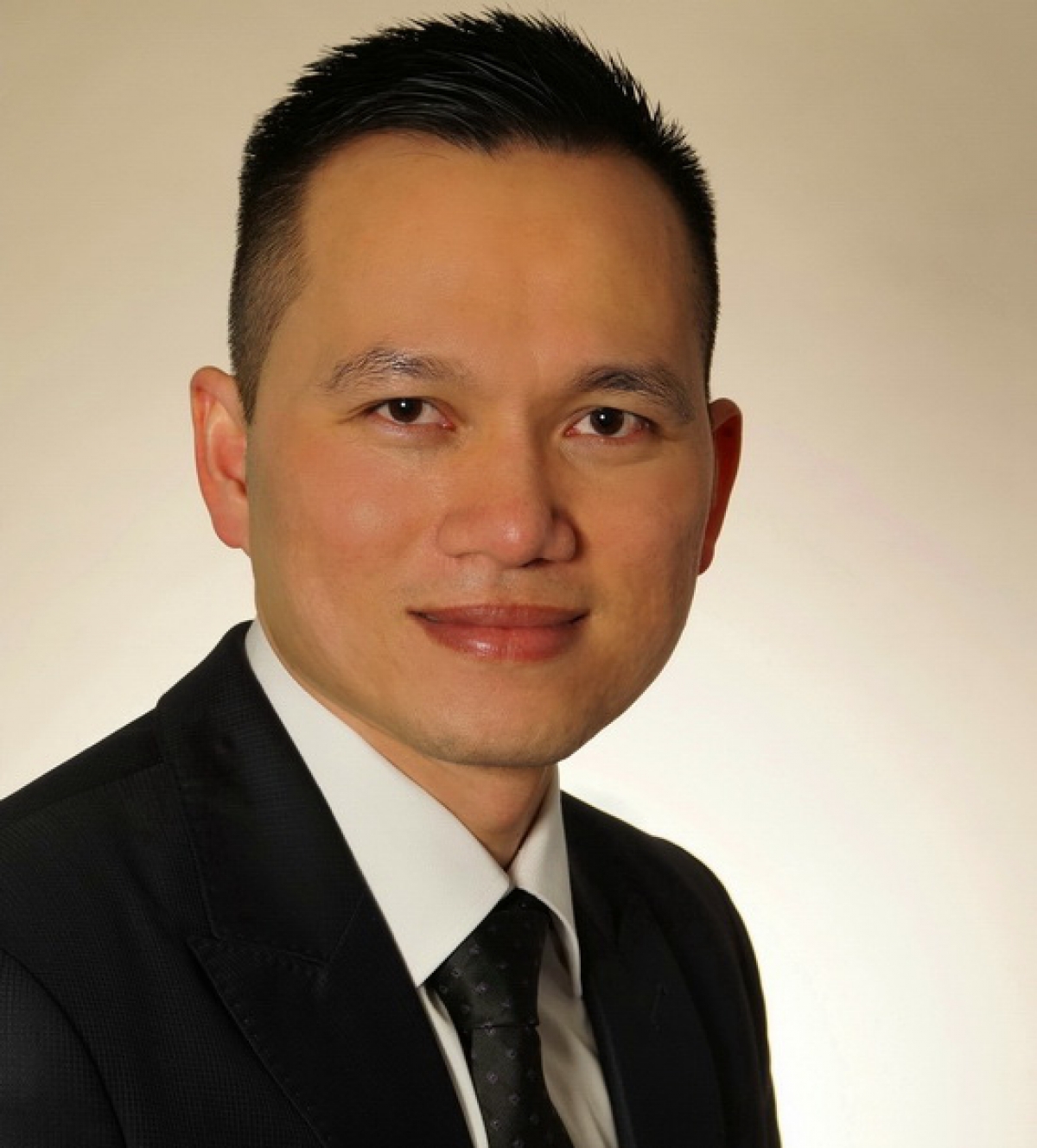 Vietnamese researcher presented prestigious European award